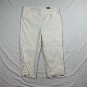 Chicos Perfect Stretch‎ Pants NWT Size 12 White Slim Ankle Cropped Pull On